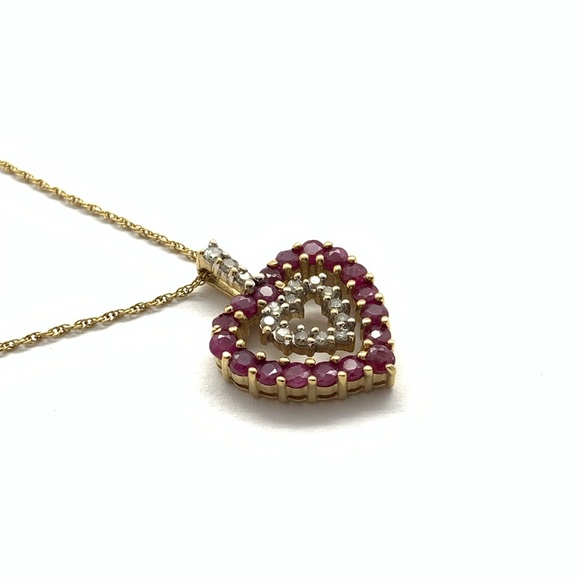 14k Yellow Gold Ruby & Diamond Cutout ♥️ Necklace - Picture 4 of 8